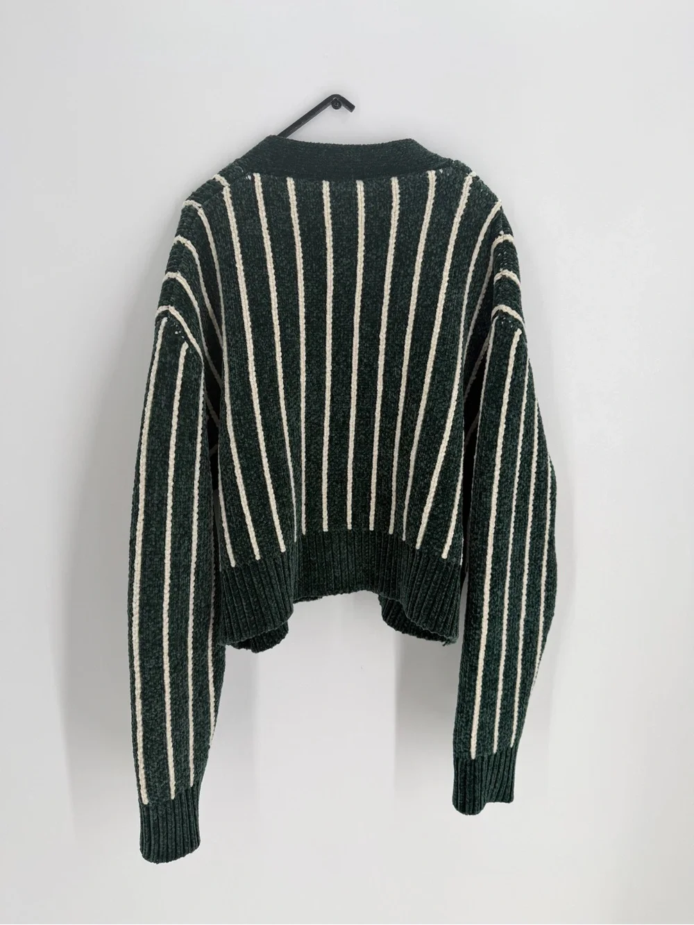 Kith Effie Striped Cropped Knitted Cardigan In Stadium